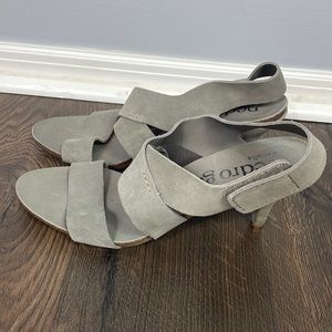 Pedro Garcia espana gray suede heels size 40.5